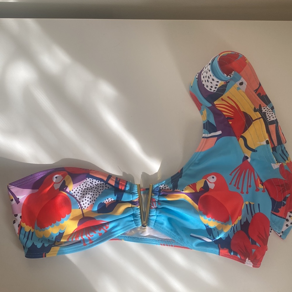 One Shoulder Ruffle Swimsuit Top Size M Vibrant Tropical Parrot Print Beach Fun - Picture 9 of 10